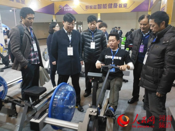 人民网:第三届学校体育装备展在郑州开幕