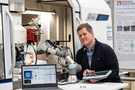 工业机器人再成焦点：Pulstec与Sentenso共同开发的残余应力 自动测量系统赋能未来工业