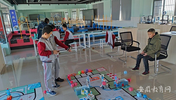 创新教育结硕果 安徽肥东县在WRCF世界机器人总决赛中获佳绩