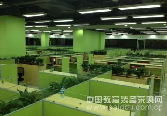 華南城網商創業孵化基地正式部署長城辦公云