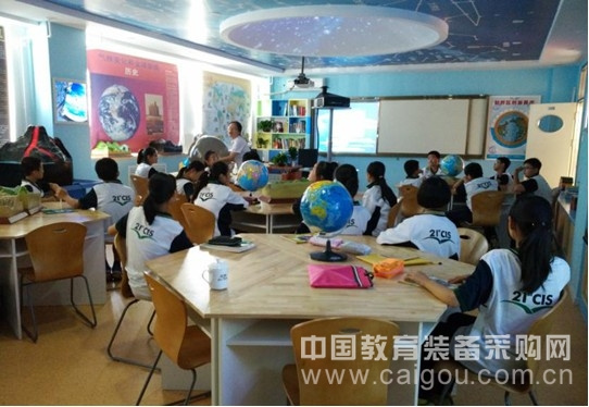 北京二十一世纪学校数字化地理教室正式启用
