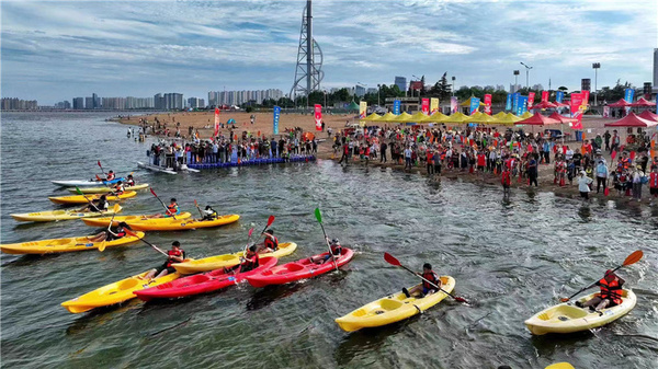 山东临沂举办“奔跑吧·少年”儿童青少年皮划艇主题健身活动