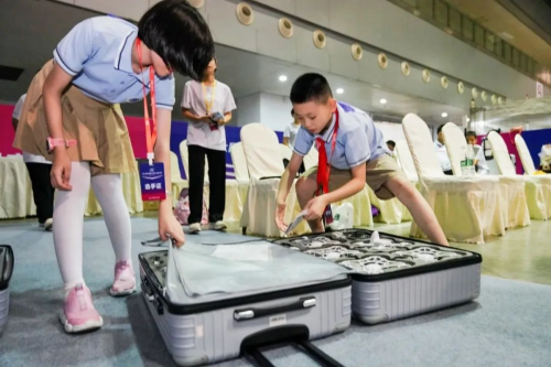 全國青少年無人機大賽：心系教育，高巨創新為青少年插上夢想飛翼