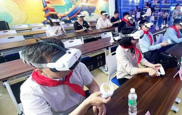 嘉蓮VR教育：超越想象！觸手可及的沉浸式VR教育！