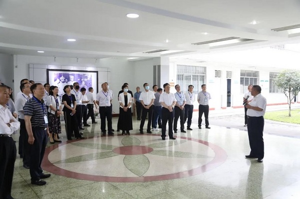 強化類型教育定位?樹立科學職教理念 加快建設職業教育強省 ——四川省職業教育大會在德陽召開