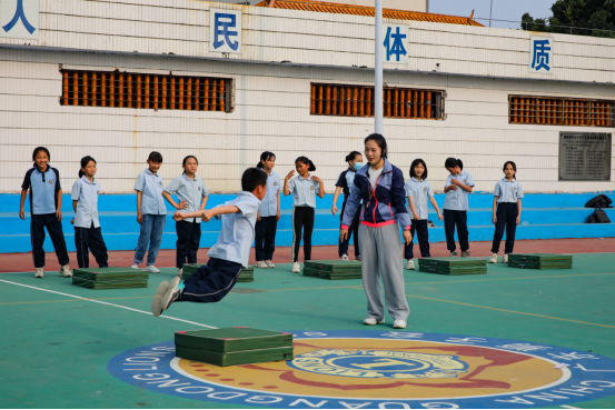 广东：“双百”行动进行时 17所高校扎实推进体育浸润行动，助力乡村学校体育全面振兴