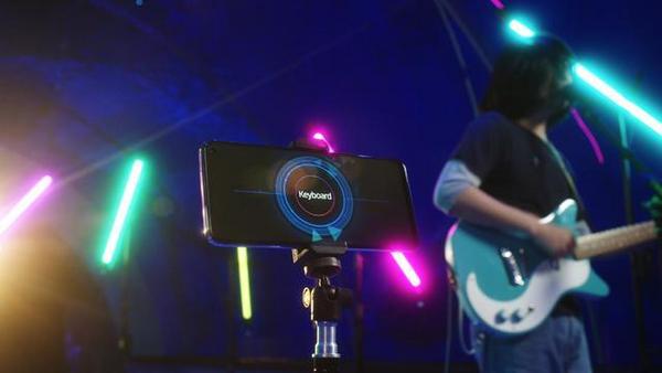 iQOO Neo3携橘子海乐队带来首支手机参与的“实验性”摇滚乐