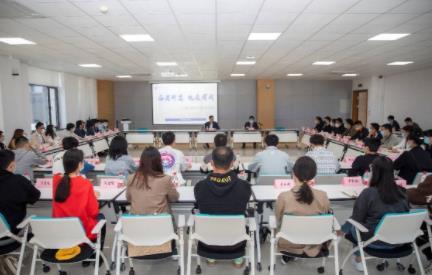 大連理工大學校長郭東明與研究生代表座談