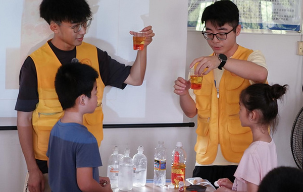 深圳大學經濟學院與醫學部師生赴海豐縣圓山村開展公益社會實踐活動