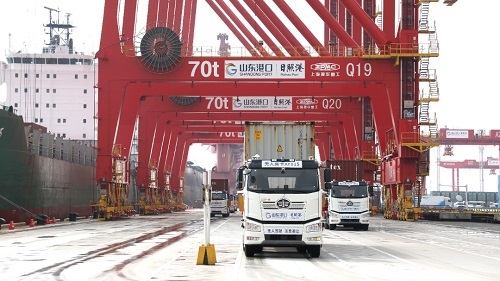 經緯恒潤無人集卡車隊運營效率持續提升