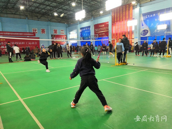 “奔跑吧，少年” 安徽肥东县开展阳光体育运动益身心