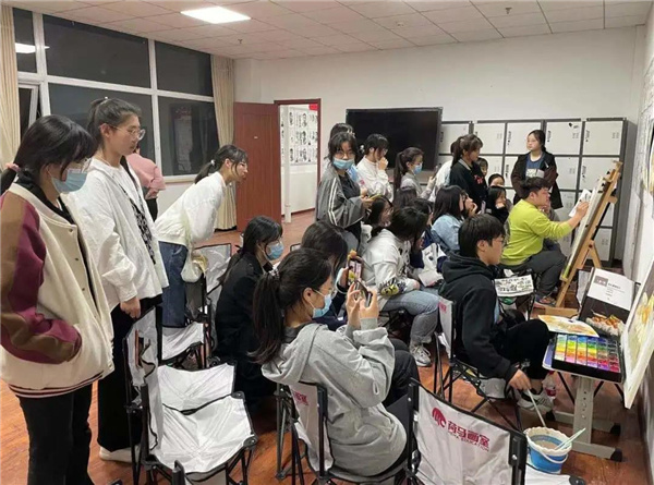 北京畫室哪家好，如何挑選美術高考集訓畫室？
