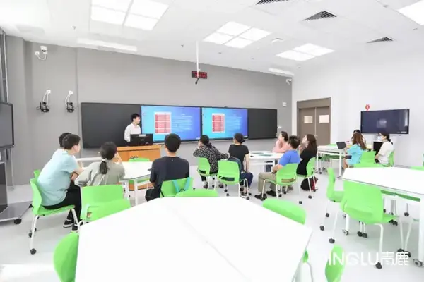 課堂刮起“科技風”！北京理工大學“智慧教室”了解一下