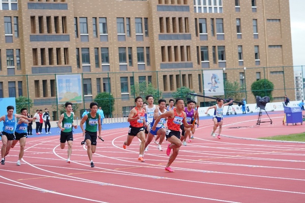 湖南大学高水平田径队在学青会获1金4银1铜