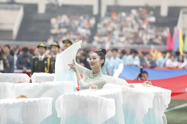 重慶師范大學舉辦第五十七屆春季田徑運動會