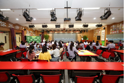 辦一所全國最宜讀的書香校園——清華大學附屬小學圖書館