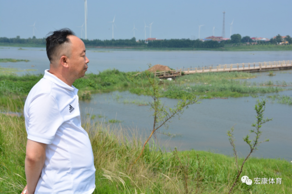 河南水災泄洪最后一站到海興——宏康體育捐千套救生衣顯真情