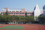 AOC一體機 | 開啟武漢市洪山中學的數字化智慧教室之門！